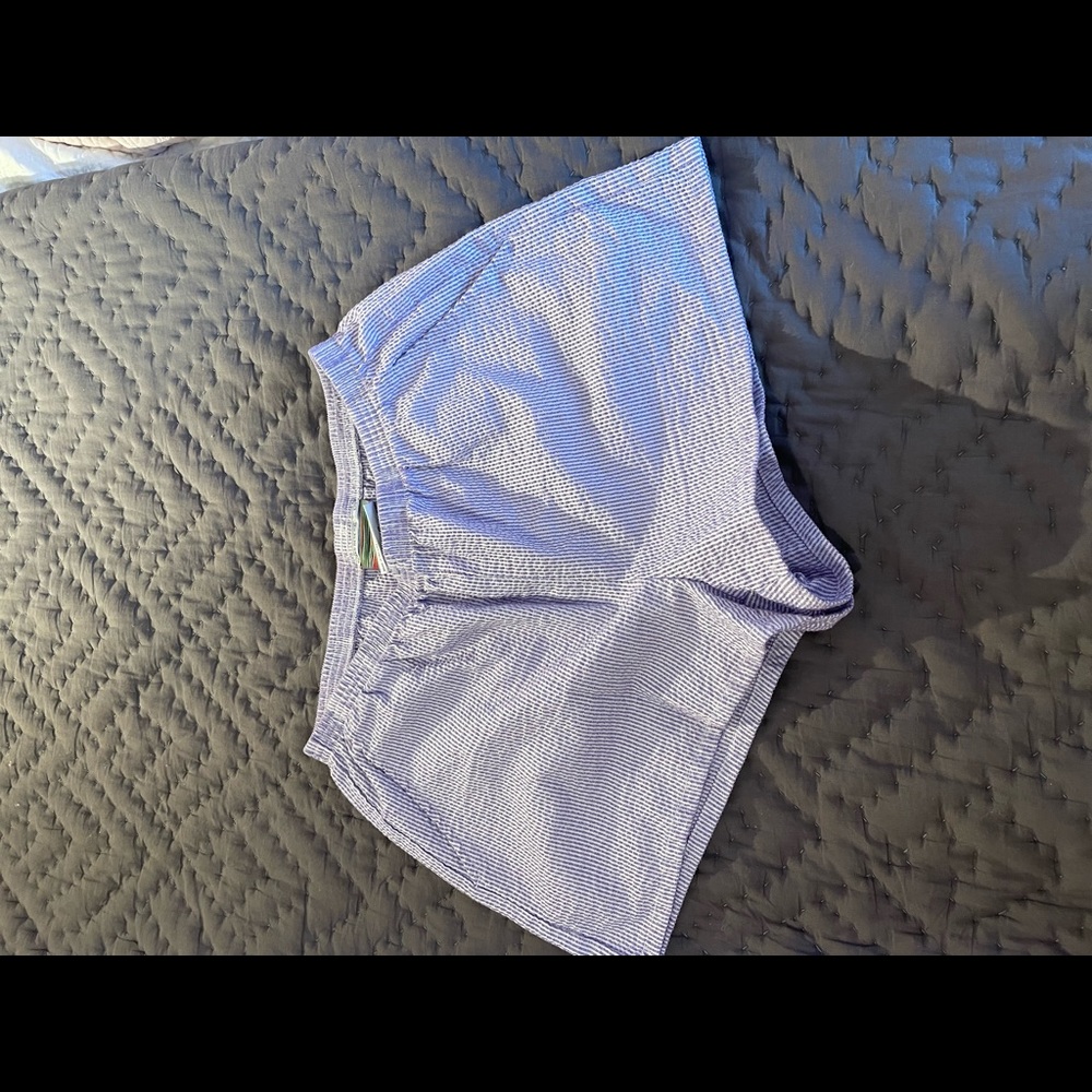 URBAN OUTFITTERS SEERSUCKER PURPLE AND WHITE SHORTS WITH POCKETS SIZE LARGE 🆕🆕